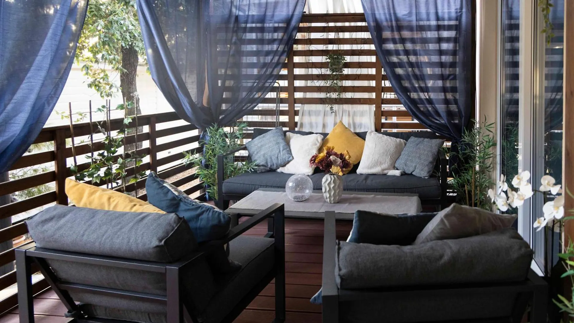 مكان تخييم Mobile Home Happynest بيوغْغاد نا موغو