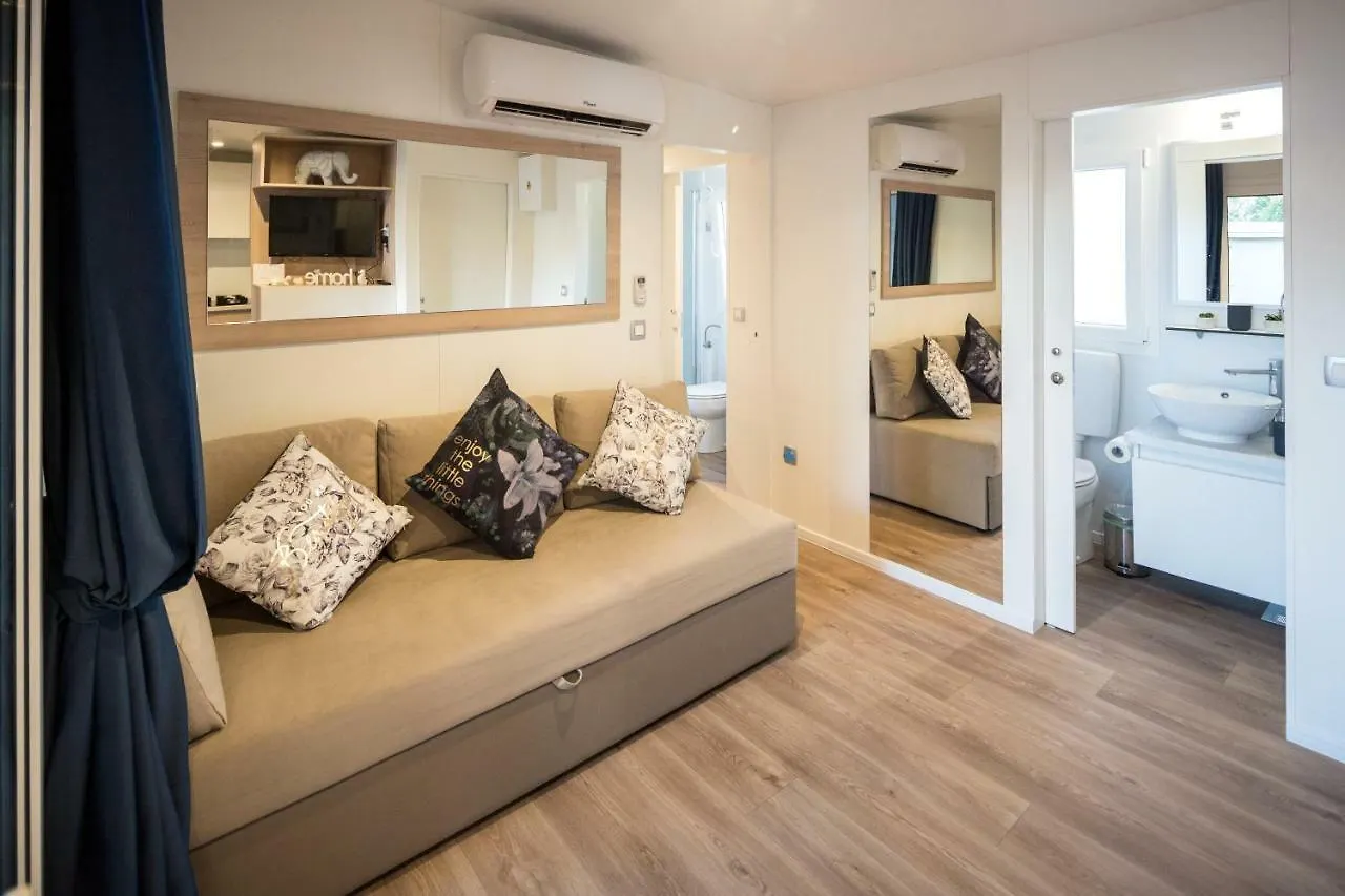 Campsite Mobile Home Happynest Biograd Na Moru Croatia