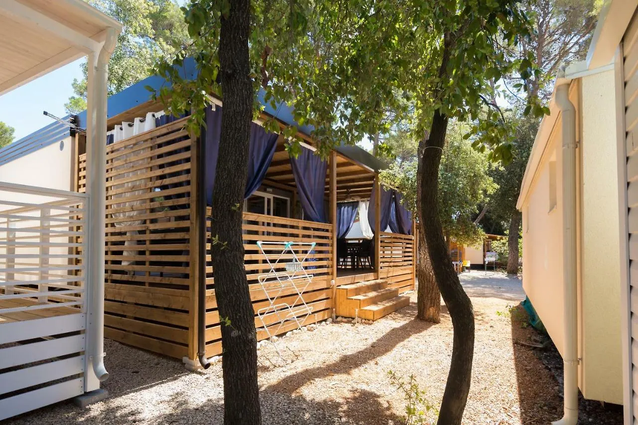 Mobile Home Happynest Biograd Na Moru