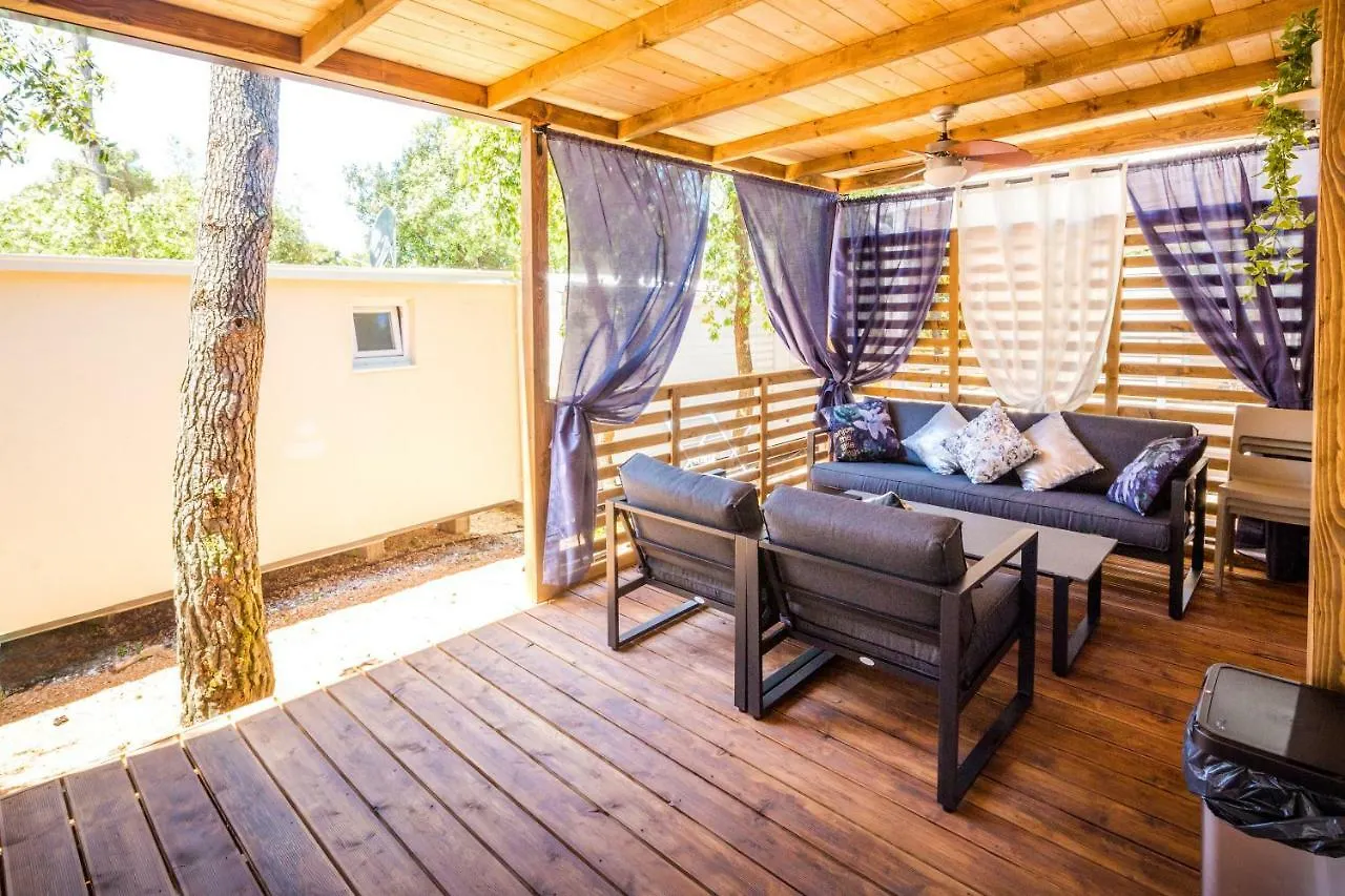 Campsite Mobile Home Happynest Biograd Na Moru