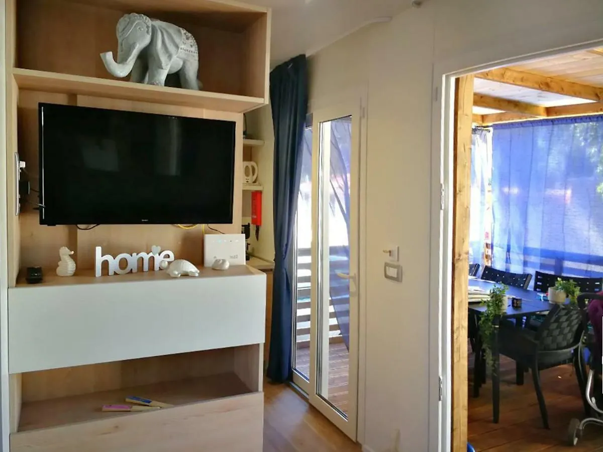 Mobile Home Happynest Biograd Na Moru