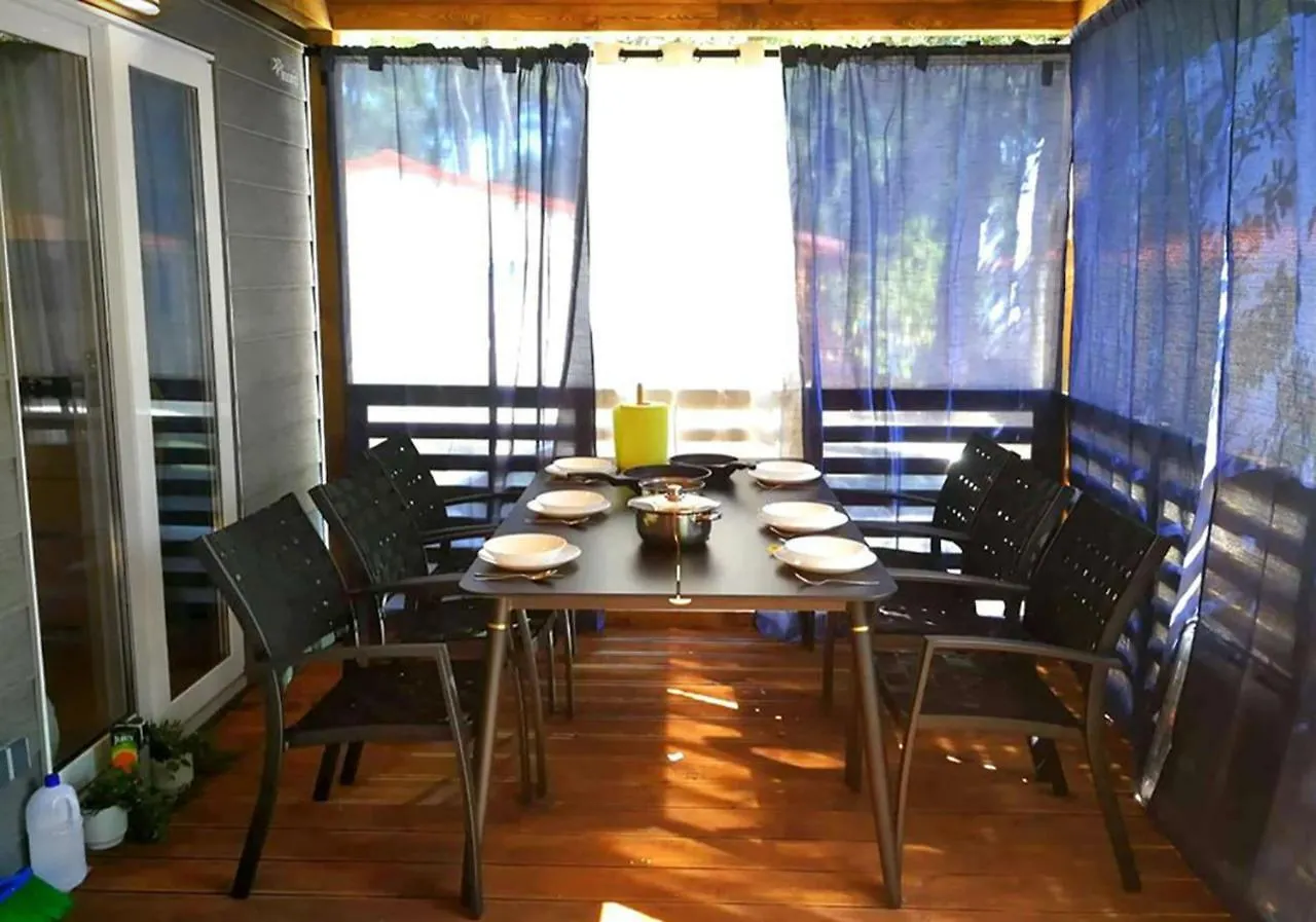 Mobile Home Happynest Biograd Na Moru Croatia